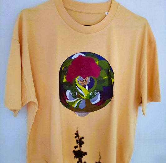 T-shirt Femme Jaune Artistique – Portrait Coloré Original